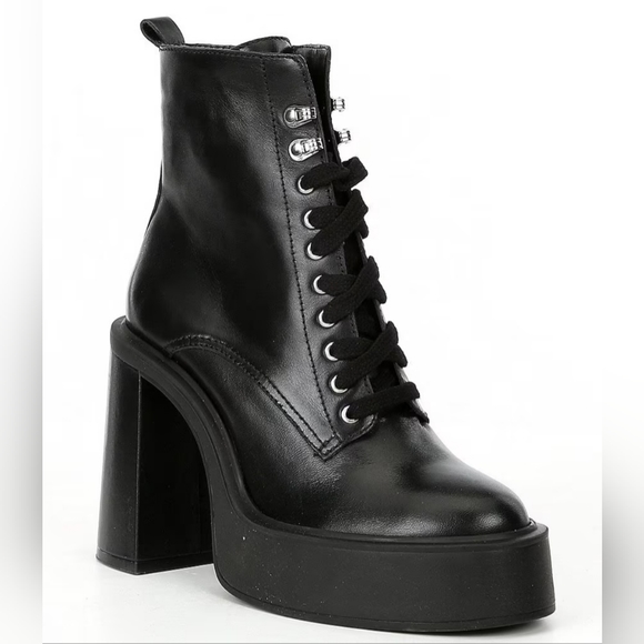 Gianni Bini Suzie Leather Chunky Platform Booties